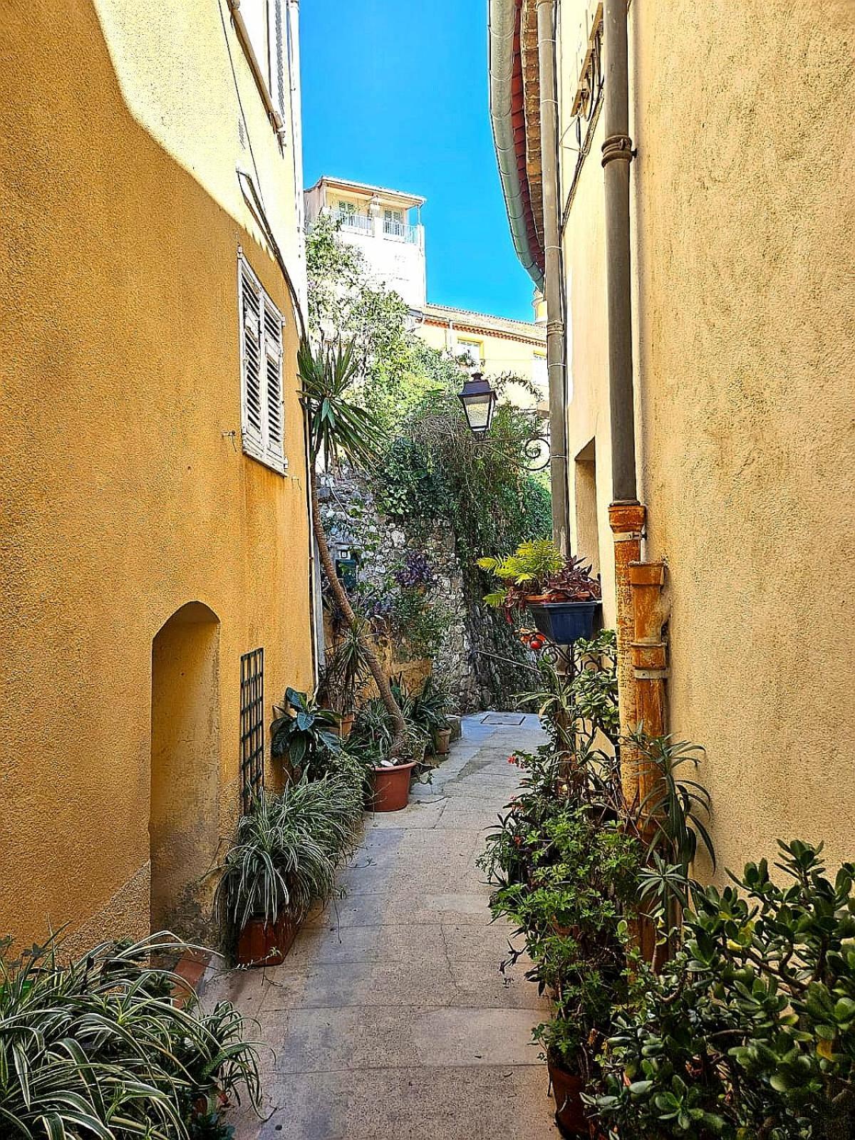 Vieille De Appartement *