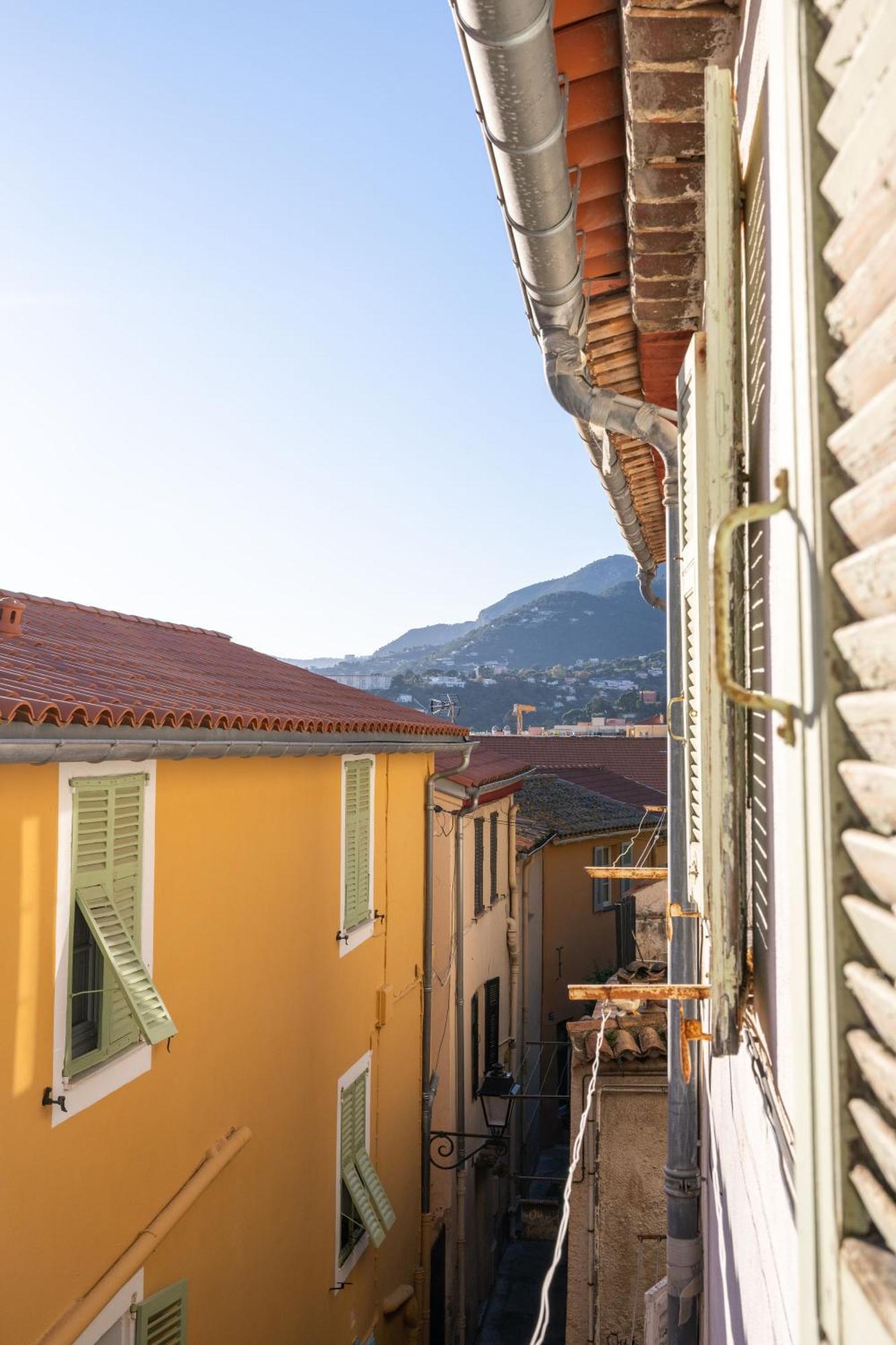Apartment Vieille De