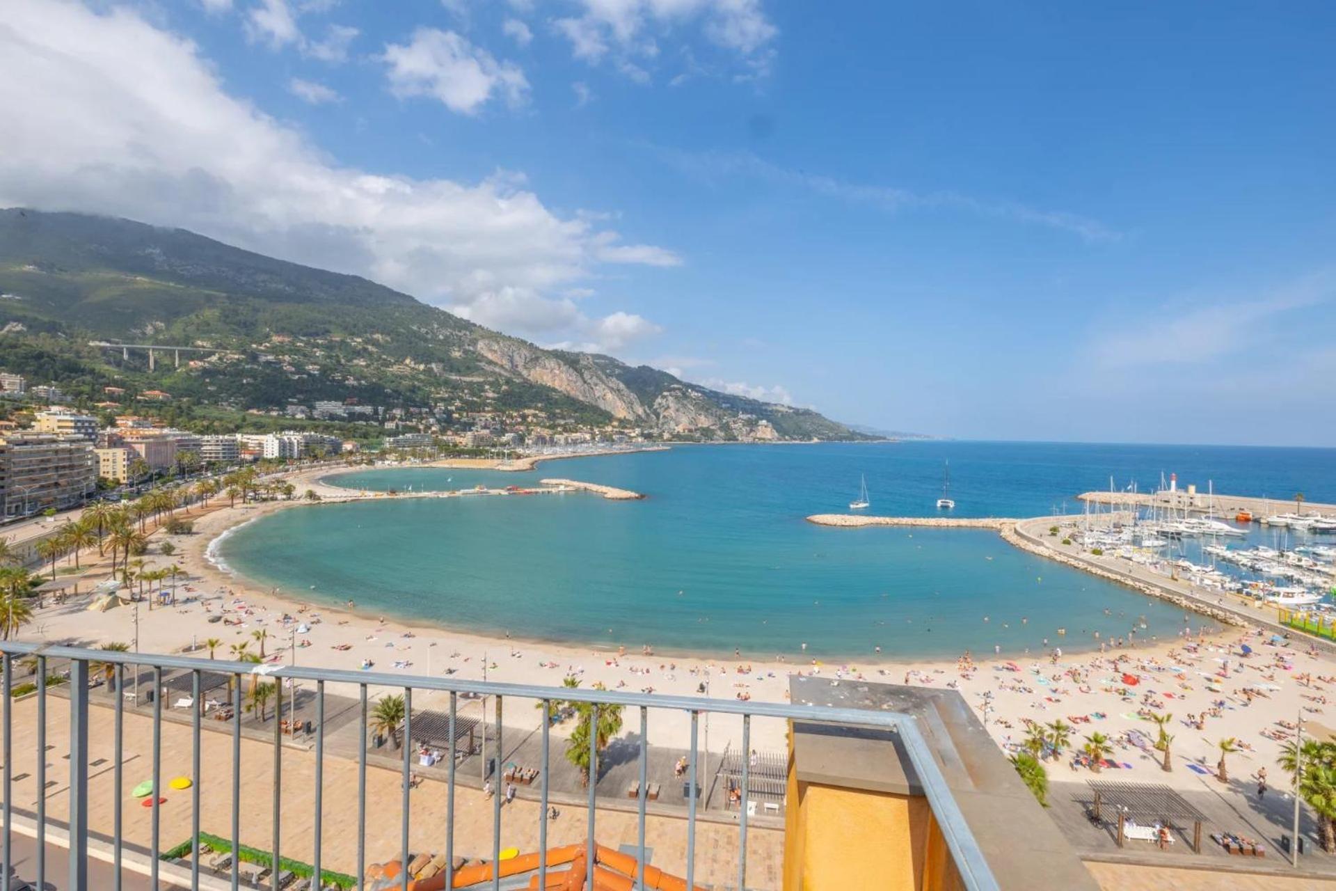 Vieille De Menton